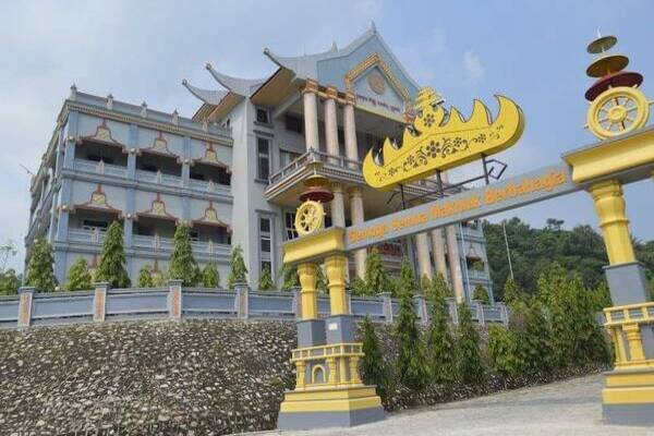 Vihara Buddha Bhaisajyaguru Lampung