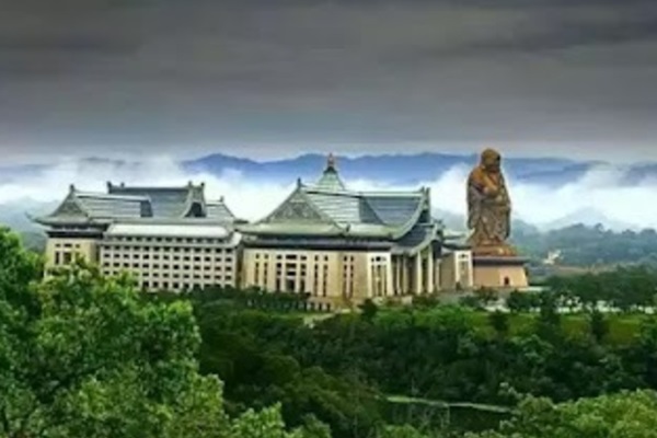 Vihara Lahuta Maitreya