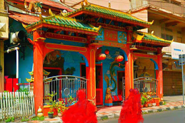 Klenteng Thian Tan Kiong