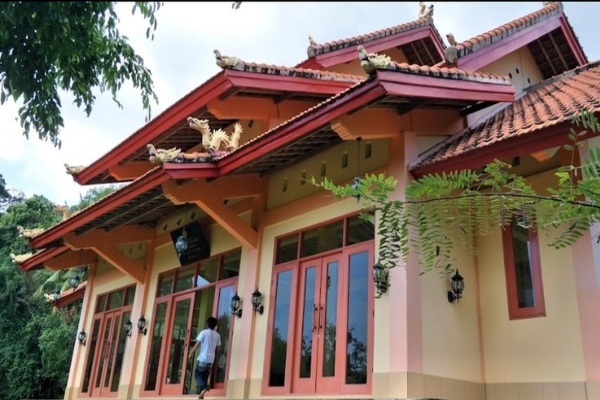 Vihara Dhammagiri Baru Murmas
