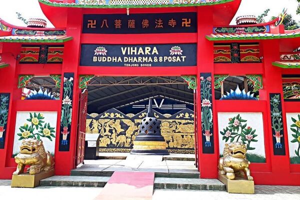 Vihara Buddha Dharma dan 8 Posat