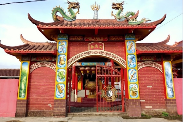 Klenteng Hok Tek Bio